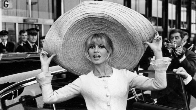 ПОЧИНА БРИЖИТ БАРДО, ЛЕГЕНДАРНАТА ФРАНЦУСКА АКТЕРКА И АКТИВИСТКА