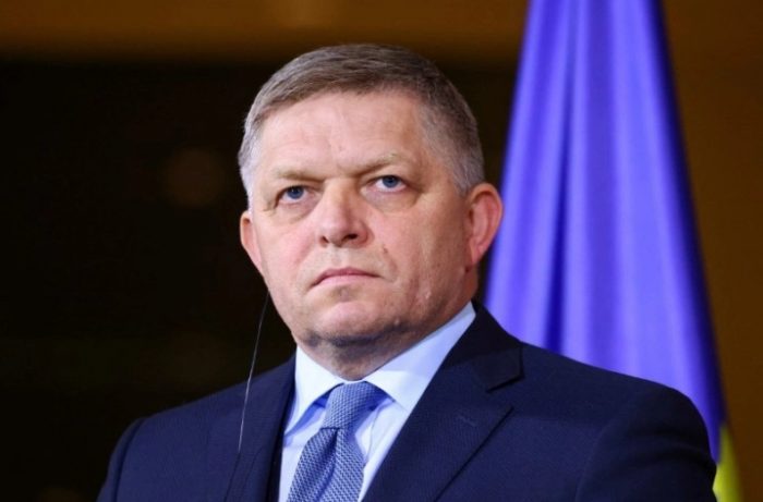 ФИЦО ВО ПИСМО ДО КОШТА: Словачка нема да ја финансира украинската армија