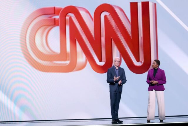 Трамп: CNN треба да се продаде или целосно да се промени како дел од договорот за продажба на Warner Bros. Discovery