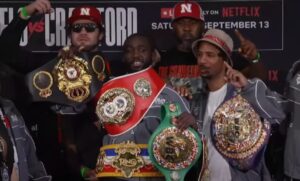 Бетербиев му оддаде почит на Теренс Крафорд за неговата историска кариера