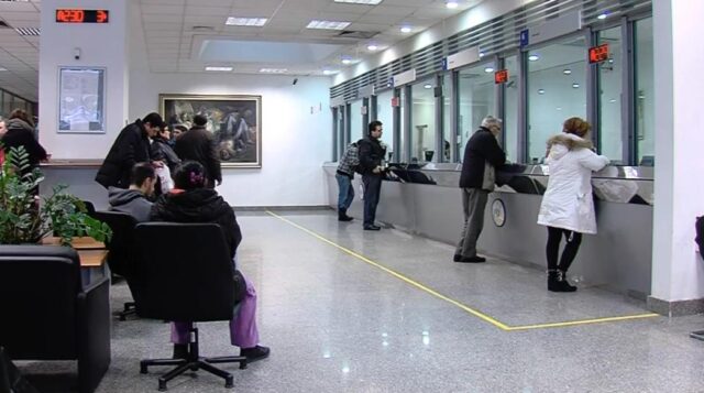 „ФT“: Над 200.000 работни места во европските банки се во опасност поради вештачката интелигенција