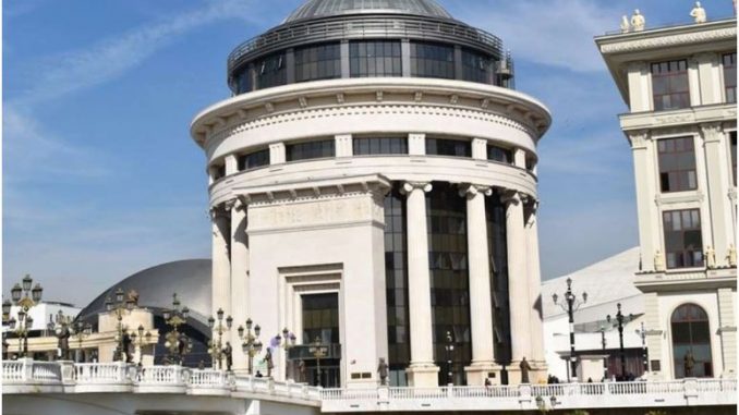 И покрај забраната, сопственик на скопски ресторан го отворил, обвинителството му поведе кривична постапка