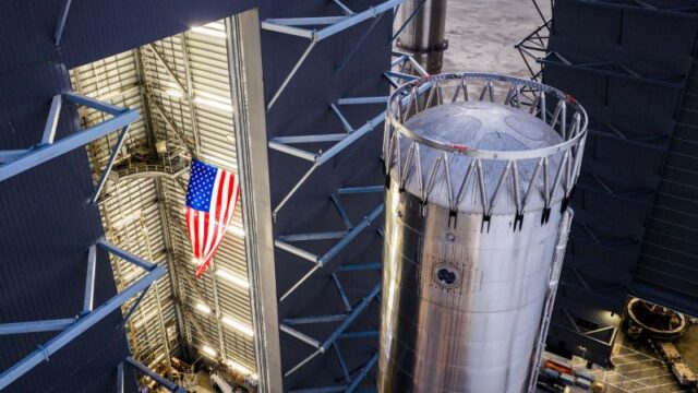 SpaceX размислува за излегување на берза