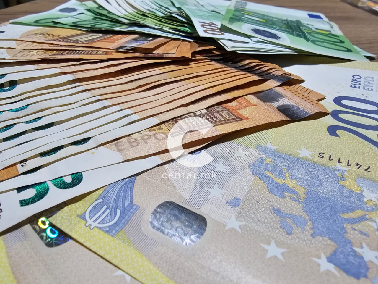 Крај на краткорочните изнајмувања станови за туристи во Шпанија, Airbnb казнет