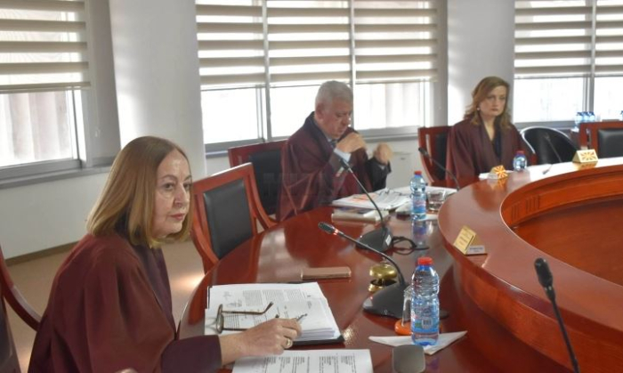 Нов обид на судиите и обвинителите преку Уставен да си обезбедат повисоки плати