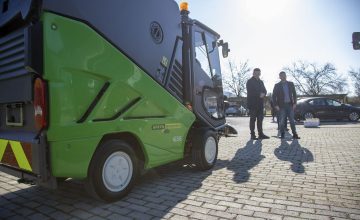 Новата опрема за чистење доби ЈП „Охридски Комуналец“