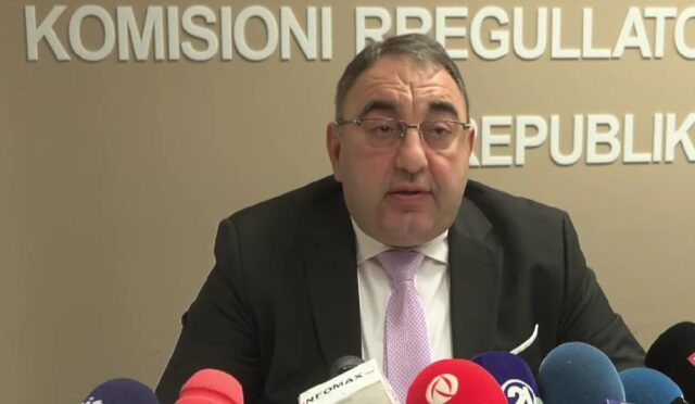 Од 1. јануари поскапа струја за 2,45%