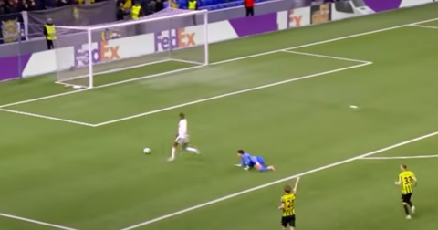 Најголемото промашување на годината во ЛШ: Празен гол, седум метри и …. (ВИДЕО)