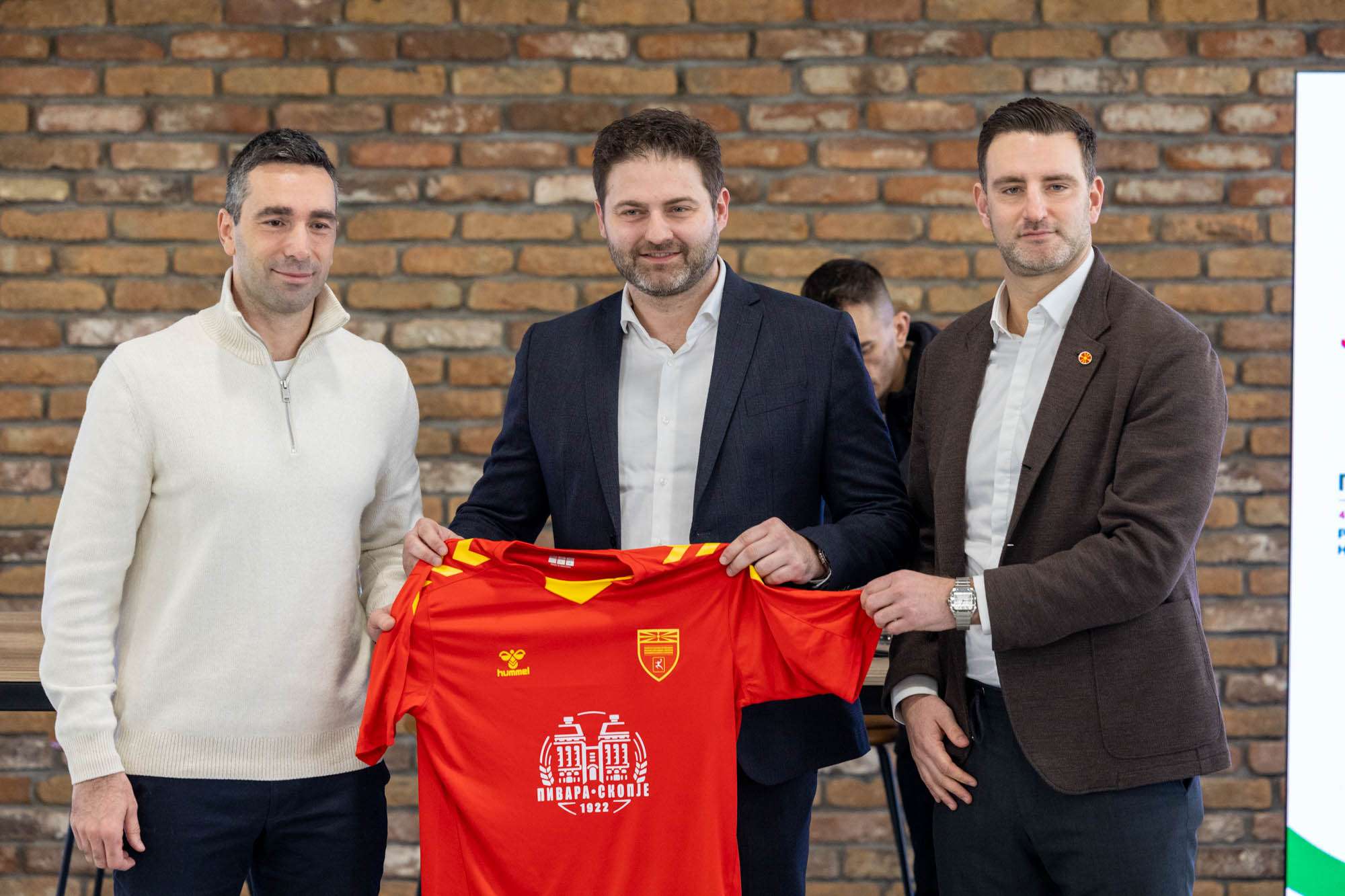 Пивара Скопје и РФМ потпишаа договор за спонзорство – 45 години партнерство и поддршка за македонскиот ракомет