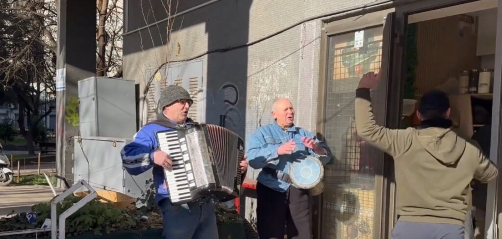 Измешани чувства за 2025 година, граѓаните истото го чувствуваат и за наредната 2026…