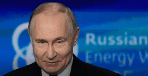 Путин: Руската економија стабилна и покрај предизвиците, инфлацијата во 2025 година најмногу 5,8%