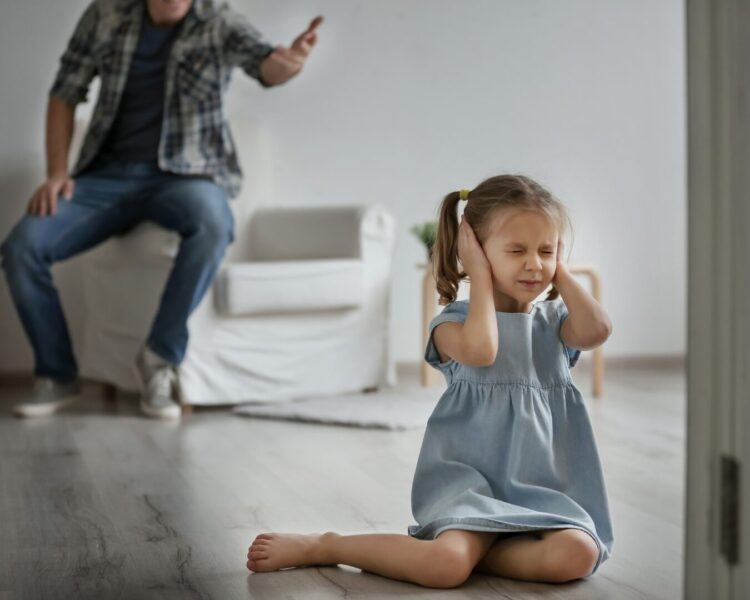 5 техники како да останете смирени и да не викате кога детето ве предизвикува