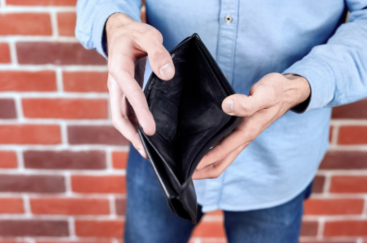 Кој тип на домаќинства во Македонија се најсиромашни?