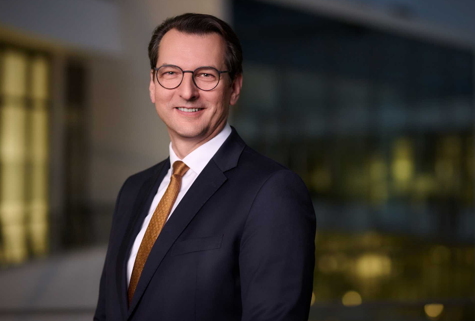 BMW има нов шеф: Кој е Милан Недељковиќ, човекот роден во Србија кој го презема баварскиот гигант?