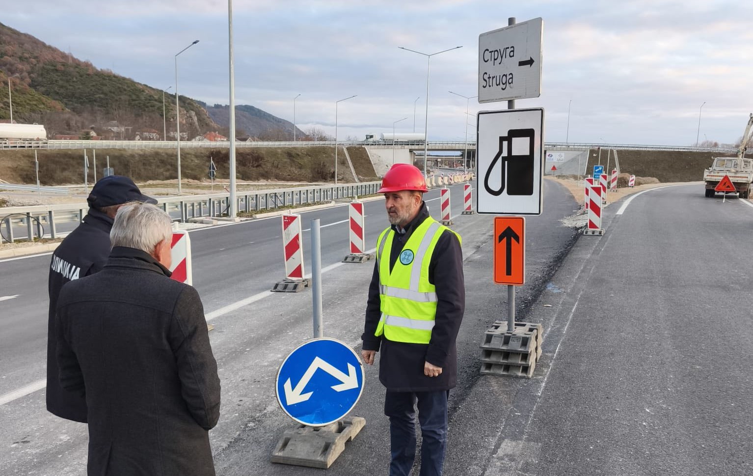 Се асфалтира клучката Требеништa