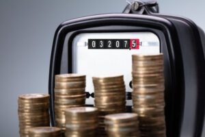 Новогодишна честитка за граѓаните: Струјата поскапува!