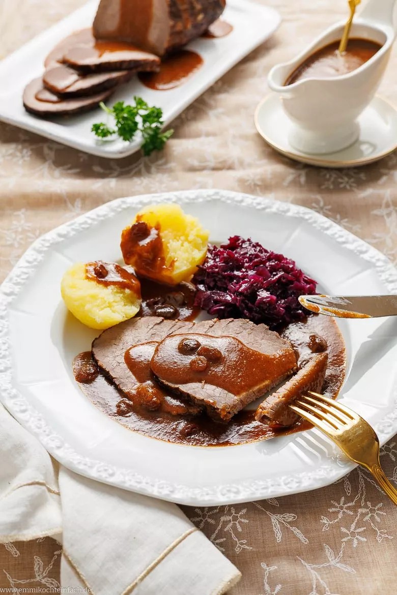 Сочниот Sauerbraten: Германски зимски специјалитет што ќе ги воодушеви вашите сетила