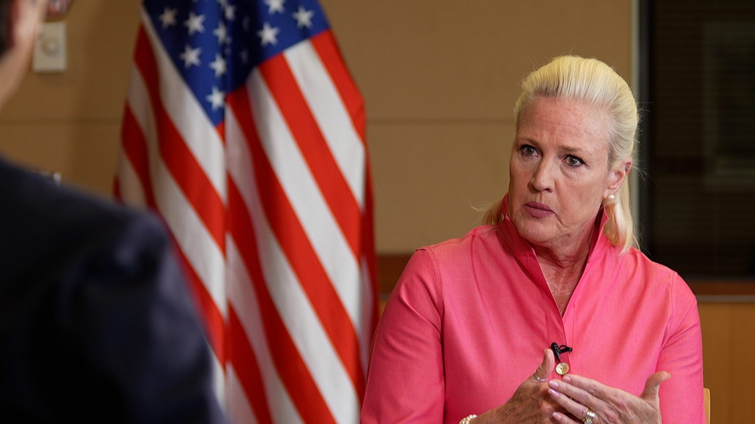 Амбасадата на САД за МИА потврди дека Агелер си заминува од земјава