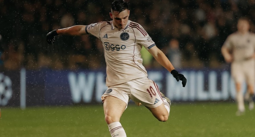 ЛШ: Гостински победи за Ајакс и за Копенхаген (ВИДЕО)