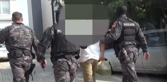 Уапсен разбојник кој украл 8600 денари од казино