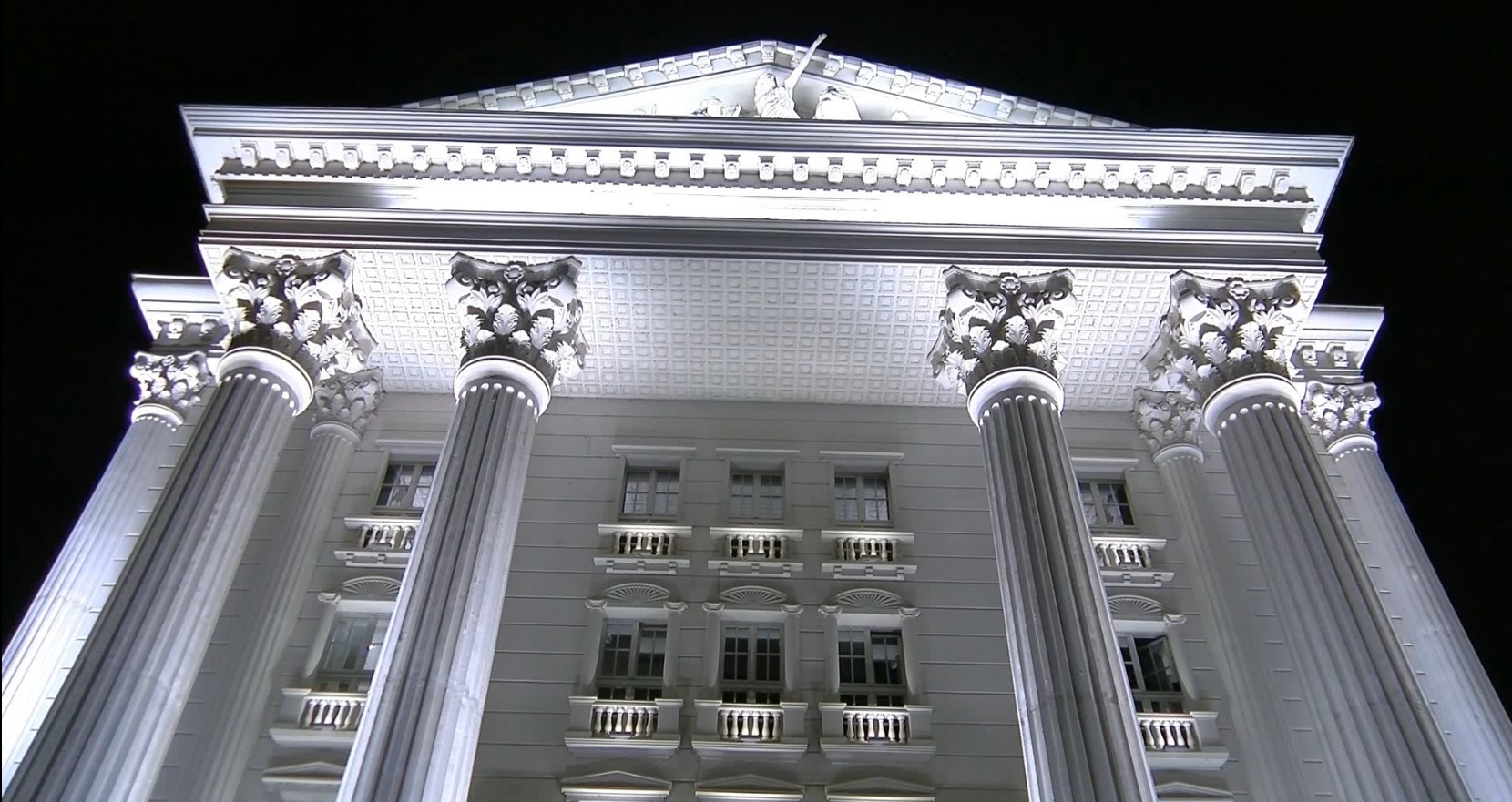 Владата ја продолжи постапката за разрешување на Коцевски - каков профил на човек му е потребен на ЈО?