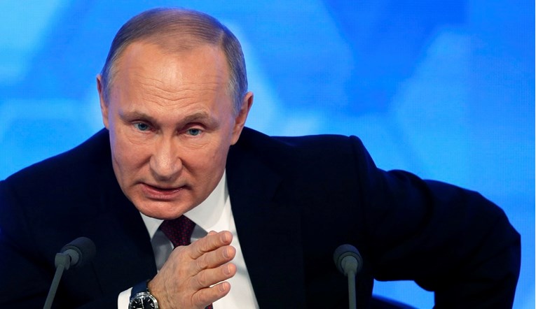 Путин: Западот ја распарчи Југославија и Србите