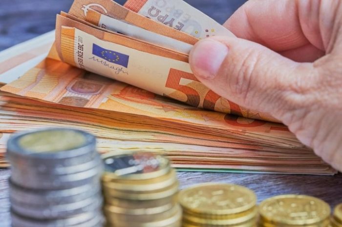 ПАРИ ОД ДИЈАСПОРАТА: Македонија примила 310 милиони евра, Србија 4,5 млрд евра, БиХ 1,99, Косово 1,32, Албанија 1,28, Ц. Гора 345 мил. евра