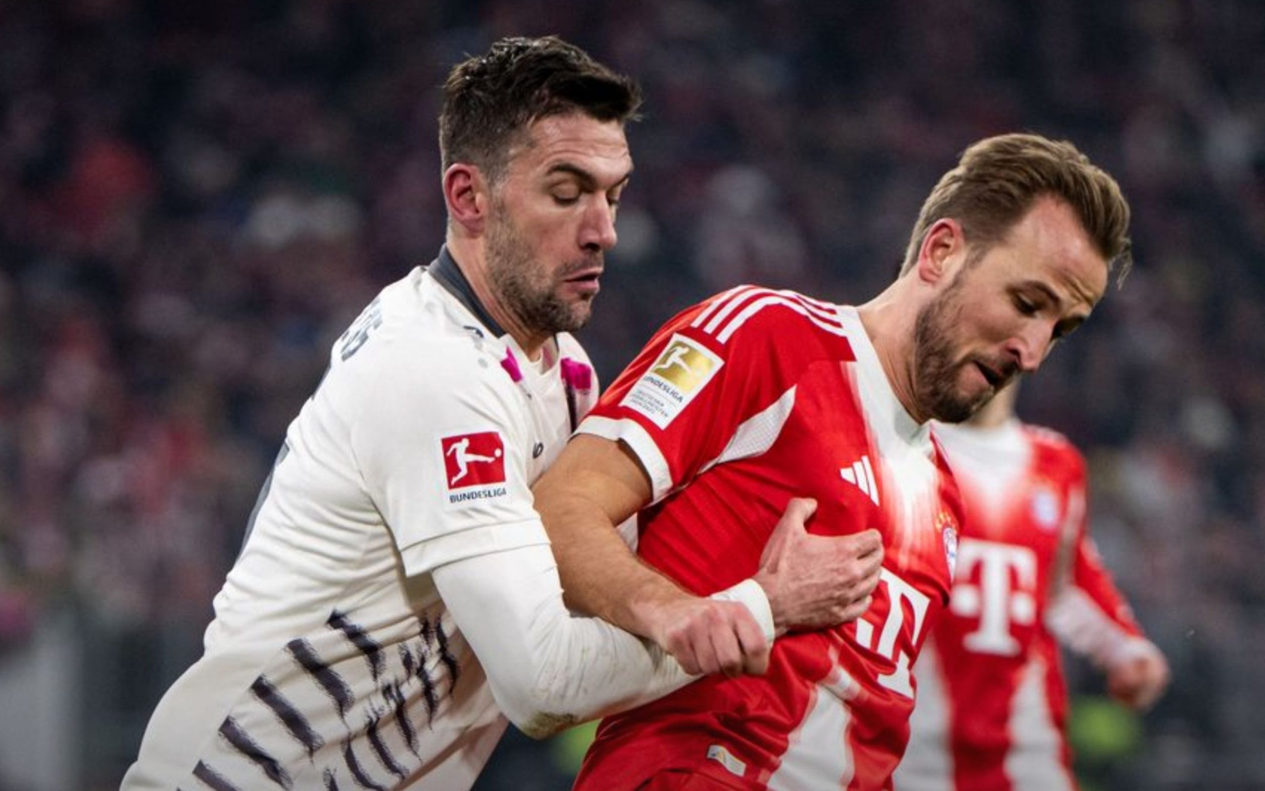 Баерн дома избегна пораз против последнопласираниот тим во Бундеслигата! (ВИДЕО)