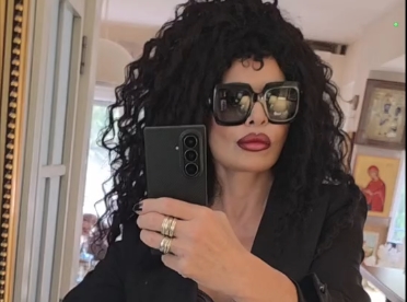 Новогодишни украси како од филм – Ѕирнете во домот на Лидија Вукиќевиќ