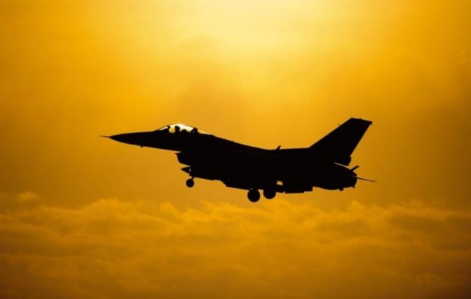 Полска привремено затвори два аеродроми поради руските напади врз Украина