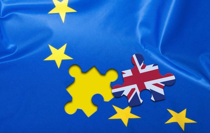 ТАЈМС: Администрацијата на Трамп сака, според примерот на Велика Британија, да ги убеди од ЕУ да излезат и Австрија, Унгарија, Италија и Полска