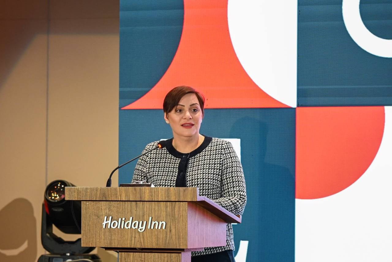 Димитриеска-Кочоска на конференцијата на „Економист”: Дигитализацијата и АИ клучни за економскиот раст