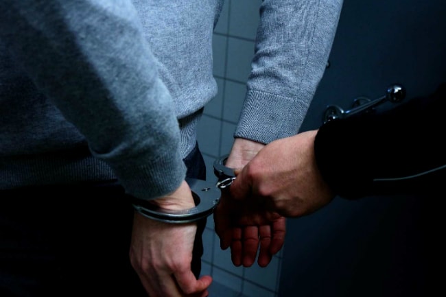 Фатен разбојник – бегалец од притвор