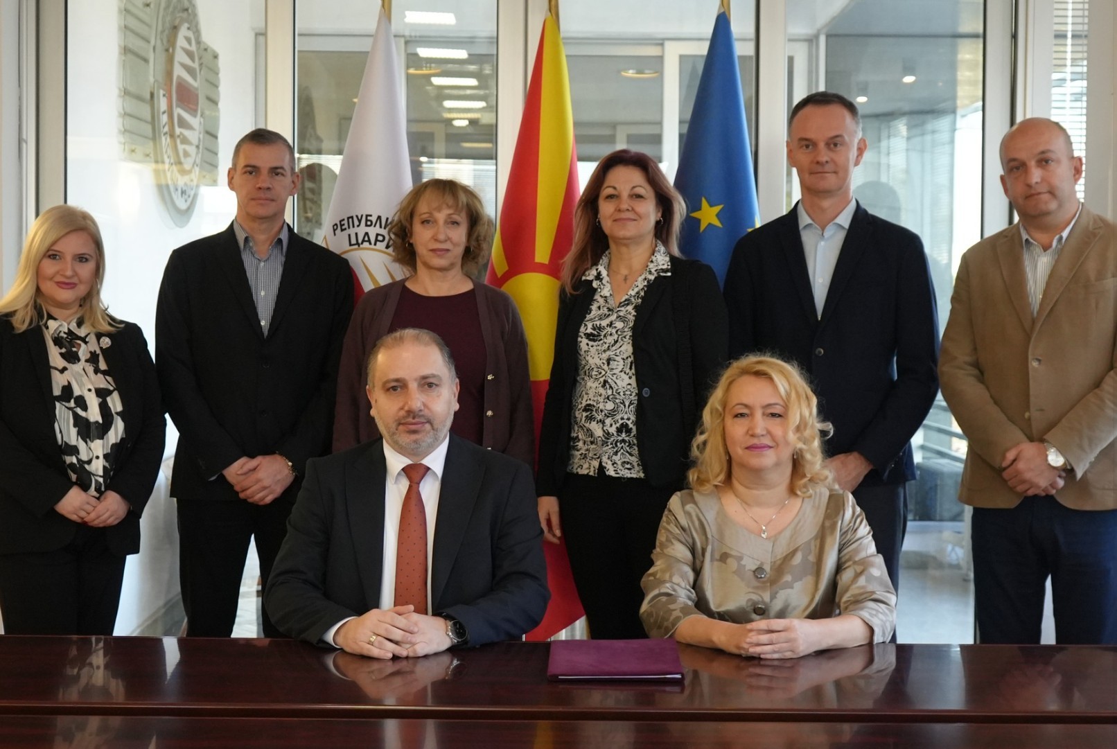 Нема веќе одење во Царинската управа по потврди за царински долг, Централниот регистар со еден клик ги гледа електронски