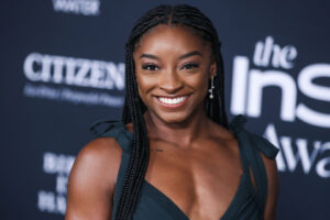 (Видео) Една од најпознатите гимнастичарки ги зголеми градите и отворено зборуваше за тоа: објави и снимка пред и по операцијата