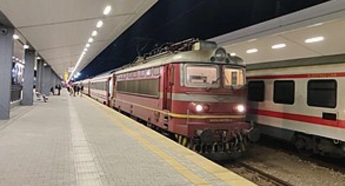 КАПИТАЛНА ИНВЕСТИЦИЈА ВО МЖ: Конечно по 10 години Македонија ќе добие 5 нови електрични локомотиви, вели Јаревски