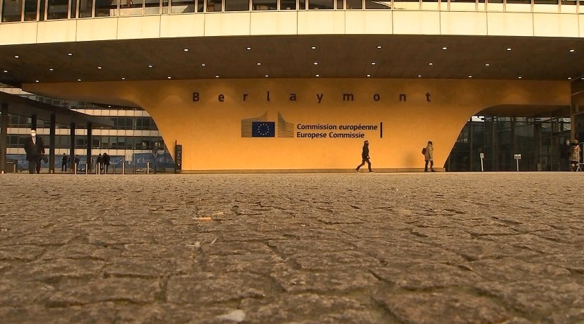 Франција ја блокира Црна Гора на патот кон ЕУ