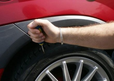 МВР: Уапсено лице за дупење гуми