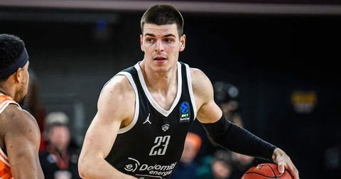 Најдобра ноќ: Јакимовски блесна со 30 поени, Тренто до европска победа