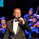 (Видео) Татко ми почина пред мојот концерт, а морав да пеам по погребот на мајка ми: Благоја Грујовски си ја отвори душата