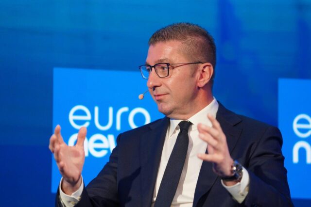 Левица: Mицкоски да си ги собере пајташите – паниката за рејтингот почна да му се манифестира и со насилство врз новинари