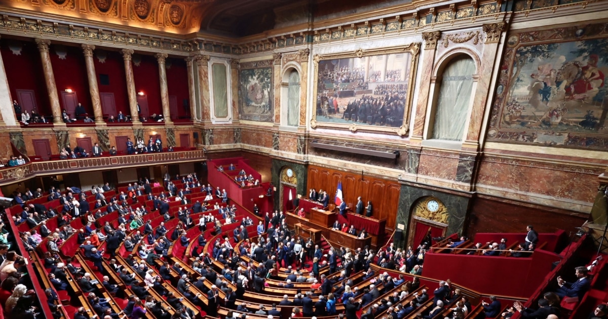 Францускиот парламент го донесе Законот за вонреден буџет