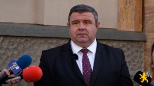 ВМРО-ДПМНЕ, ВРЕДИ и ЗНАМ поднесоа „Резолуција за осуда на манипулациите на опозицијата“ за мигрантите