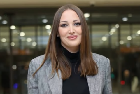 Александра Пријовиќ за прв пат ја покажа својата ќерка и прослави десет години љубов со сопругот