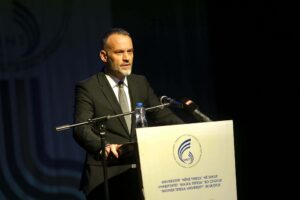 Вицепремиерот Арбен Фетаи се обрати по повод свечената церемонија за 9-годишнината на Универзитетот „Мајка Тереза“ во Скопје