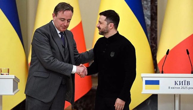 ЕУ ПРЕД ОДЛУКА КАКО ЌЕ ЈА ФИНАНСИРА УКРАИНА ВО СЛЕДНИТЕ ДВЕ ГОДИНИ, ДВЕТЕ ОПЦИИ ИМААТ ПРОТИВНИЦИ