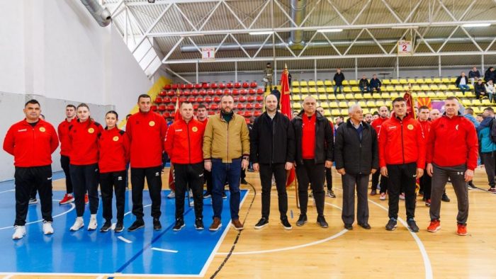 МЕМОРИЈАЛЕН ТУРНИР: Михајловски, Тошковски и генерал Лафчиски на отворањето на турнирот во чест на македонските бранители