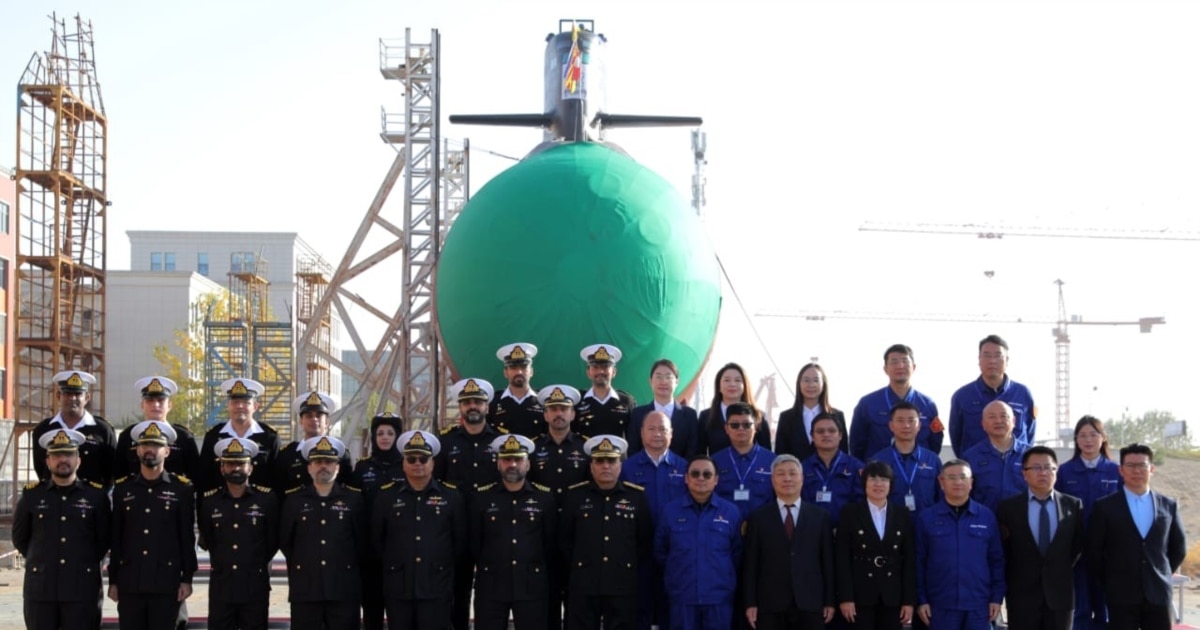 Пакистан ја лансираше четвртата кинеска подморница