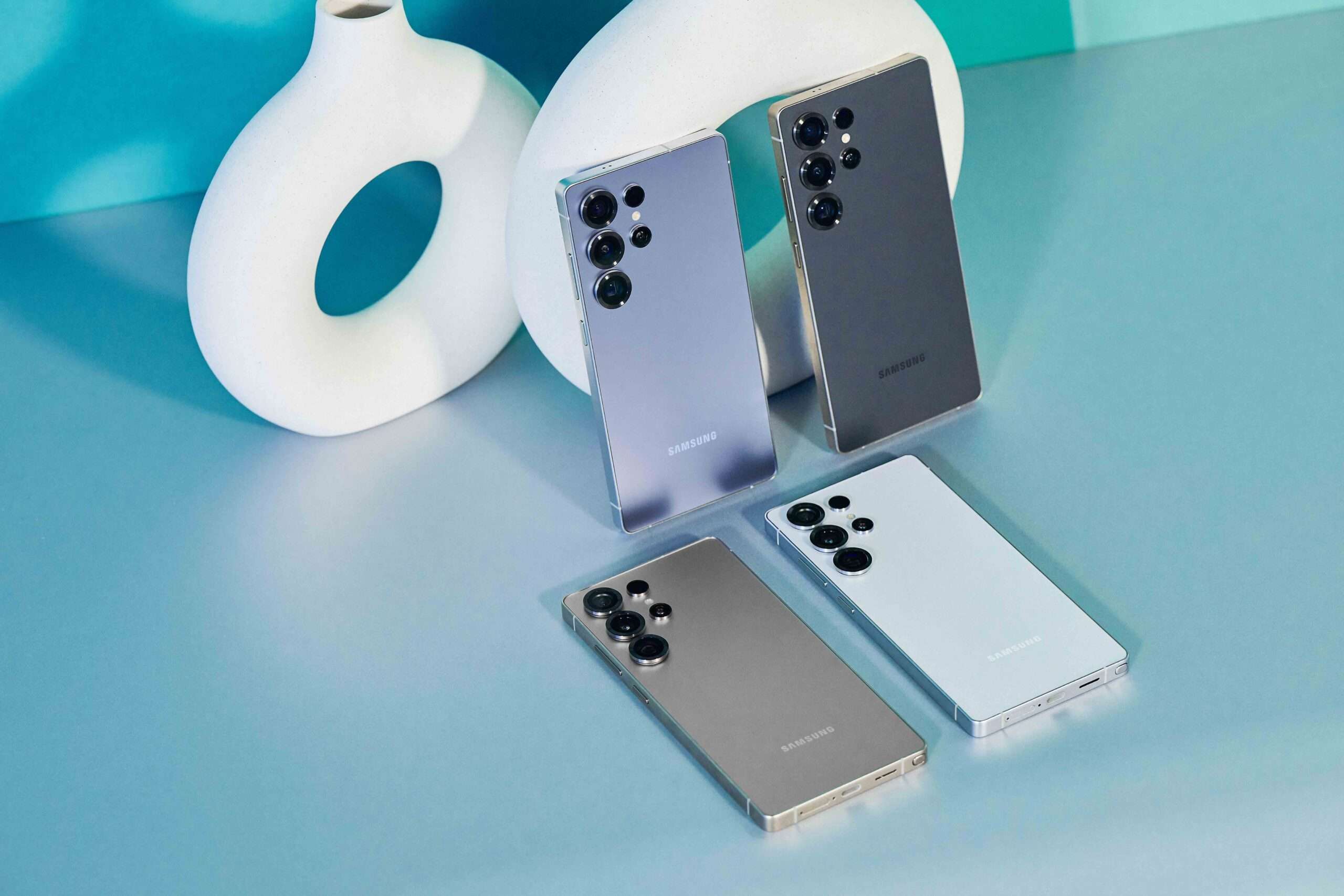 Процес на дизајн: како сериите Samsung Galaxy S и Z ја редефинираат формата и функцијата