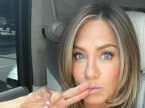 Поранешниот сопруг на Џенифер Анистон ќе стане татко: Тајно се оженил со колешка 24 години помлада од него